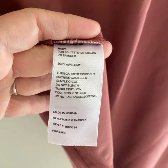 Figs Rafaela Oversized Scrub Top Mauve size small - Picture 5 of 6